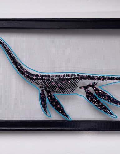 🔴 sold - Bricht Stern Beasties, We're Floating In Space
2025
24" x 13" (w x h)
Sequin film, htv, acrylic paint, thread, illusion fabric Bricht Stern Beasties, We're Floating In Space